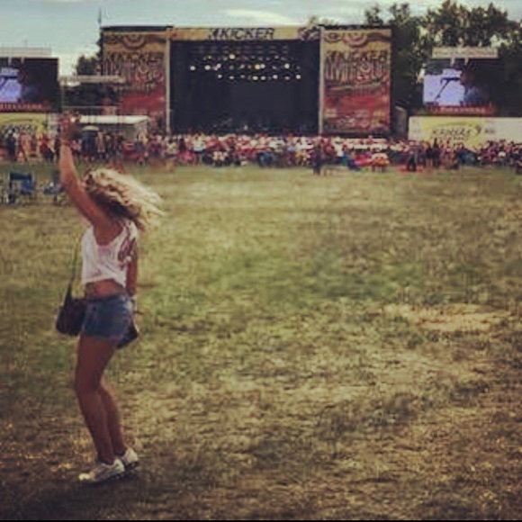 Meet your Posher, Kayde - Picture 3 of 10